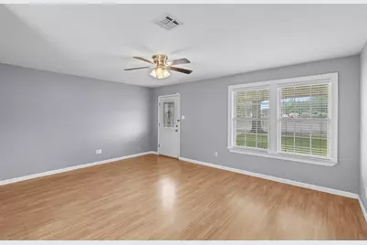 112 Briarwood Court, Kyle, TX 78640 - Photo 2