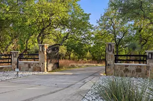1540 Co Rd 262, Georgetown, TX 78633 - Photo 30