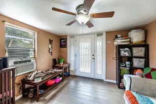 1144 Mason Ave, Austin, TX 78721 - Photo 16