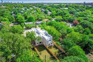 409 Clover Ct, Austin, TX 78745 - Photo 32