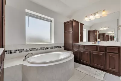 104 Harris Hawk Cove, Cedar Creek, TX 78612 - Photo 22