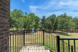 104 Harris Hawk Cove, Cedar Creek, TX 78612 - Photo 36