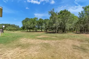 104 Harris Hawk Cove, Cedar Creek, TX 78612 - Photo 32