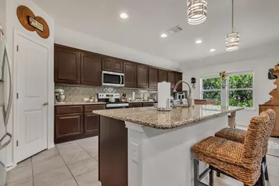 104 Harris Hawk Cove, Cedar Creek, TX 78612 - Photo 8