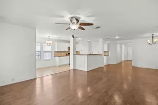 789 Kingfisher Ln, Leander, TX 78641 - Photo 2