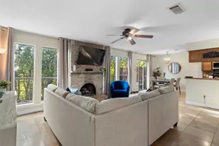 6492 Hart Ln, Austin, TX 78731 - Photo 2