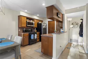 6492 Hart Ln, Austin, TX 78731 - Photo 8