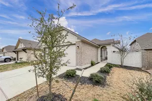 818 Silo St, San Marcos, TX 78666 - Photo 2