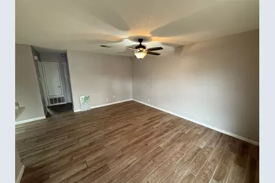 1802 B Nicole Circle #B, Round Rock, TX 78664 - Photo 2