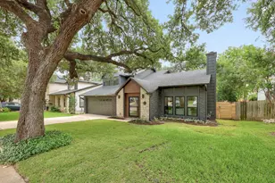 6601 Corpus Christi Dr, Austin, TX 78729 - Photo 2
