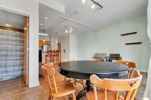 711 W 26th St, Austin, TX 78705 - Photo 12