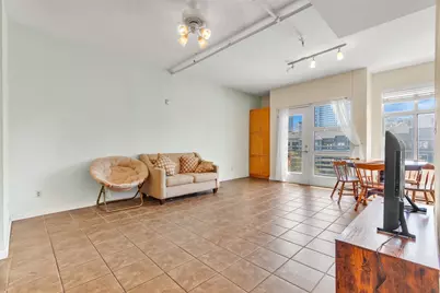 711 W 26th Street #607, Austin, TX 78705 - Photo 8