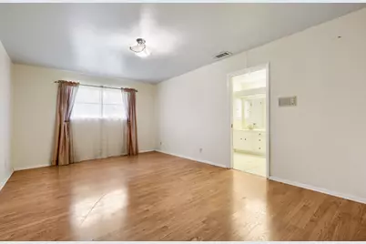 6018 Woodwick Drive, Windcrest, TX 78239 - Photo 18