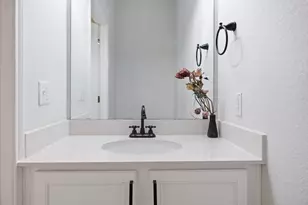 8525 Leroi Dr, Austin, TX 78744 - Photo 14