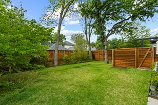 1201 W 39th 1/2 St, Austin, TX 78756 - Photo 26