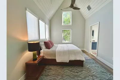 1201 W 39th 1/2 Street #B, Austin, TX 78756 - Photo 4