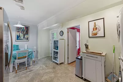 916 E 49th Street, Austin, TX 78751 - Photo 14