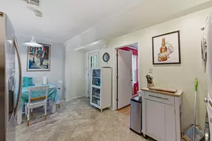 916 E 49th St, Austin, TX 78751 - Photo 14