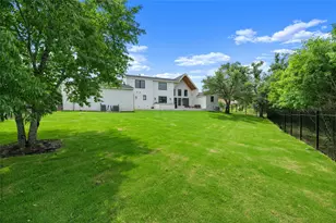 14302 Fallen Timber Dr, Austin, TX 78734 - Photo 8
