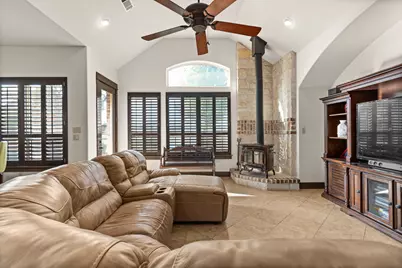 134 Creekside Drive, Liberty Hill, TX 78642 - Photo 6