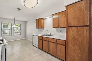 13212 Rampart St, Austin, TX 78727 - Photo 12