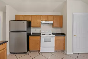 101 Ina Ct, Kyle, TX 78640 - Photo 10