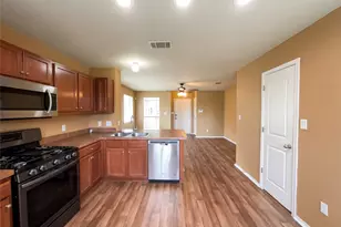 15102 Imes Ln, Austin, TX 78725 - Photo 2