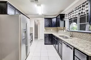 308 S Blue Ridge Pkwy, Cedar Park, TX 78613 - Photo 4