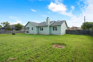 125 Naalehu Ct, Bastrop, TX 78602 - Photo 26