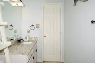 450 Biscayne St, Giddings, TX 78942 - Photo 16