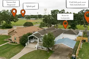 450 Biscayne St, Giddings, TX 78942 - Photo 36