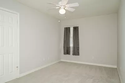 450 Biscayne Street, Giddings, TX 78942 - Photo 12