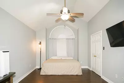 450 Biscayne Street, Giddings, TX 78942 - Photo 26