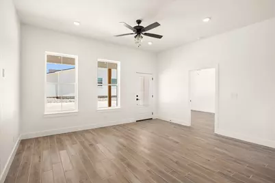 802 S Creek Street #100, Fredericksburg, TX 78624 - Photo 6
