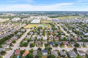 606 Los Robles Rd, Leander, TX 78641 - Photo 32