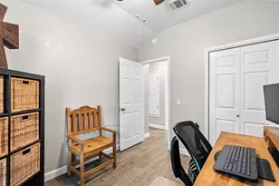 606 Los Robles Rd, Leander, TX 78641 - Photo 10