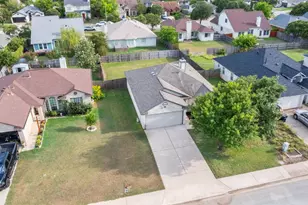 606 Los Robles Rd, Leander, TX 78641 - Photo 30