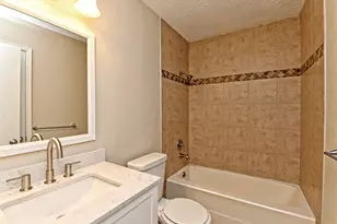 1916 Gracy Farms Ln, Austin, TX 78758 - Photo 14