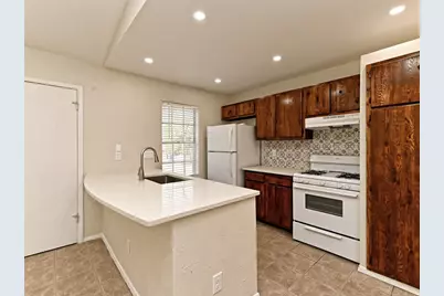 1916 Gracy Farms Lane #B, Austin, TX 78758 - Photo 6