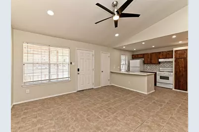 1916 Gracy Farms Lane #B, Austin, TX 78758 - Photo 4