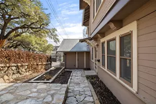 613 Baylor St, Austin, TX 78703 - Photo 34