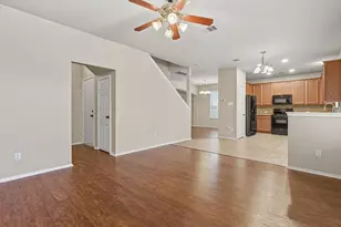 10512 Wylie Dr, Austin, TX 78748 - Photo 6