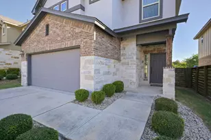 3651 Sandy Brook Dr, Round Rock, TX 78665 - Photo 2