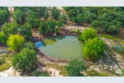 412 Woody Hollow Road, Luling, TX 78648 - Photo 8