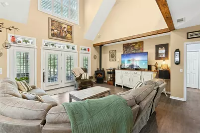 412 Woody Hollow Road, Luling, TX 78648 - Photo 12