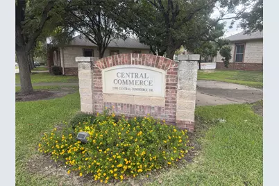 15901 Central Commerce Drive #301, Pflugerville, TX 78660 - Photo 4
