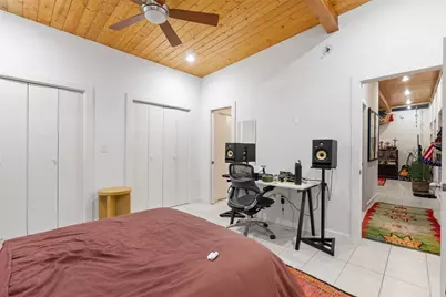 412 W Croslin Street, Austin, TX 78752 - Photo 28