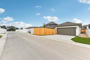 124 Tenny Ln, Kyle, TX 78640 - Photo 22