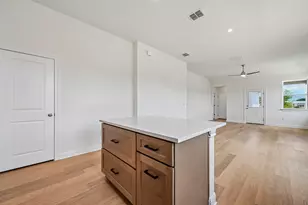 124 Tenny Ln, Kyle, TX 78640 - Photo 14