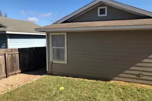 9217 Rowlands Sayle Rd, Austin, TX 78744 - Photo 16
